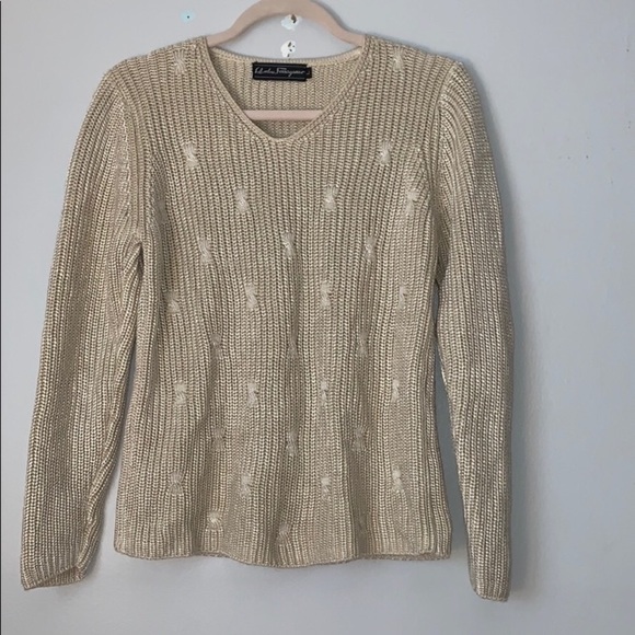 Salvatore Ferragamo Sweaters - SALVATORE FERRAGAMO/Ladies/Silk /VNeck/Size L